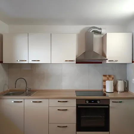 Apartma Pirc * 克拉尼斯卡戈拉
