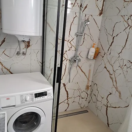Daire Apartma Pirc *